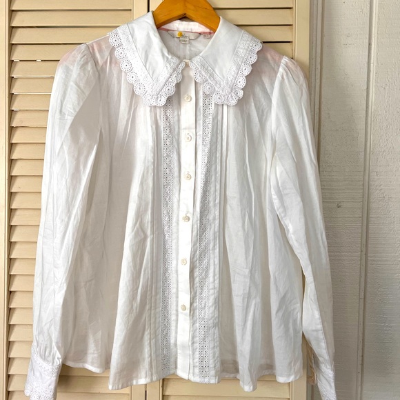 Boden Tops - - Boden beautiful lace white button up blouse